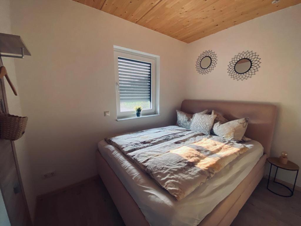Zimmer M. Eigenem Bad Und Badewanne Direkt Am Wald Amöneburg Dış mekan fotoğraf